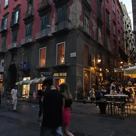 Apartment Chiaia Maison Naples